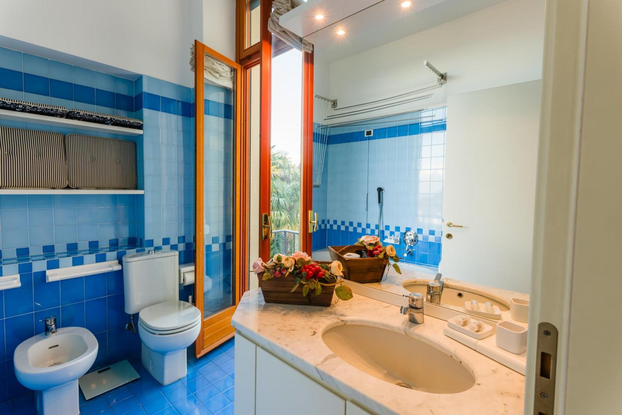 Regal Villa With Como Lake View And Free Parking เบลลาโจ ภายนอก รูปภาพ